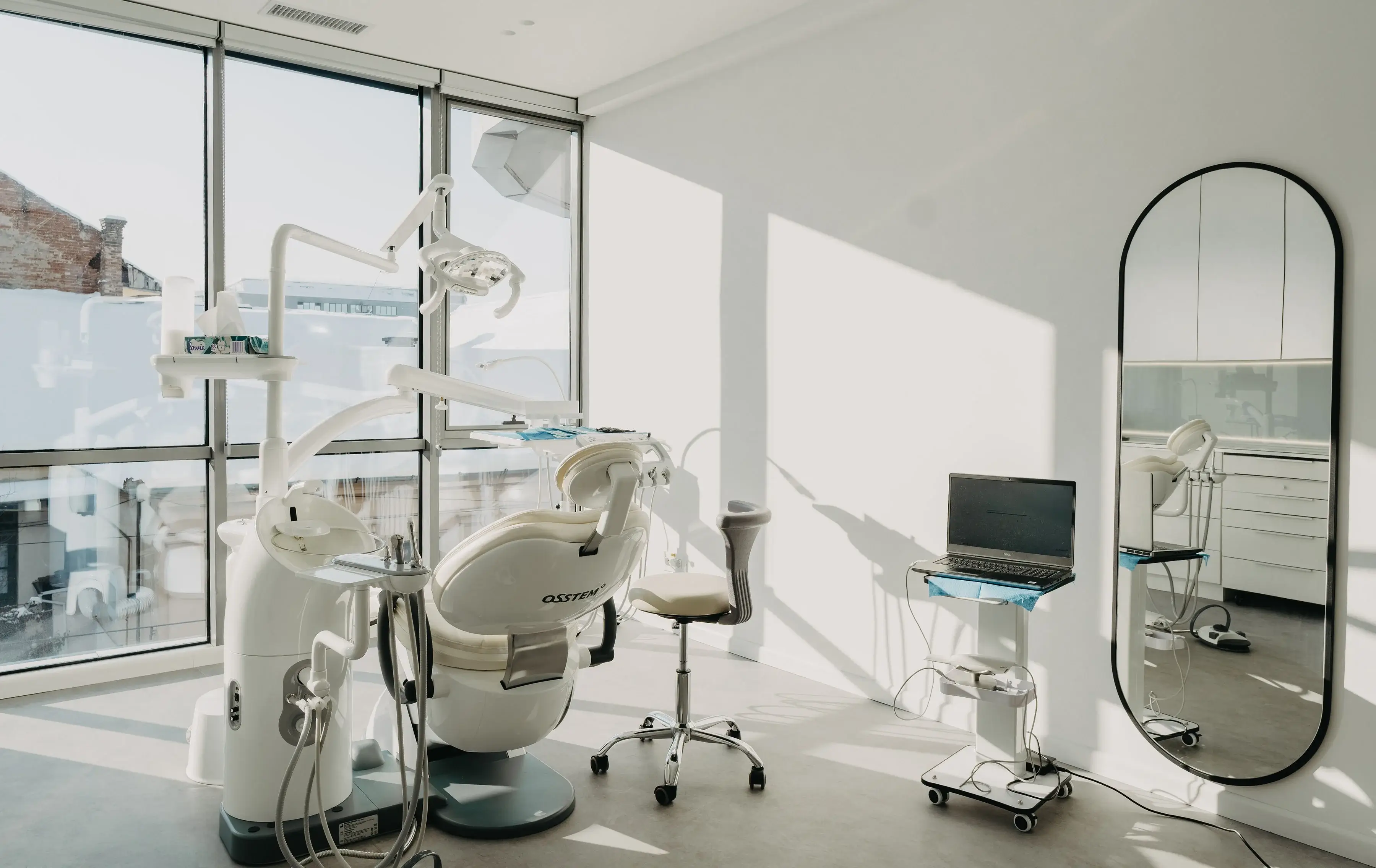 Cabinet dentar cu fereastra panoramica si unit Osstem